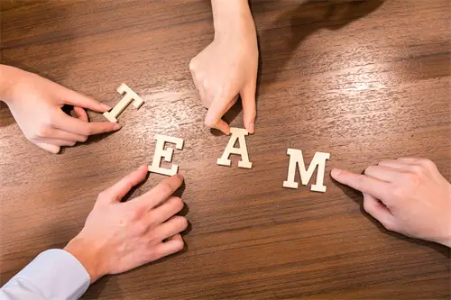 红丝绒和慕斯哪个好吃吗